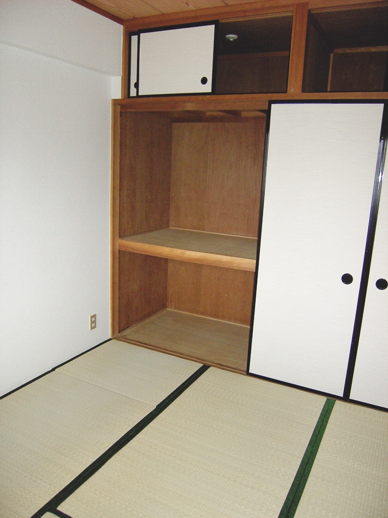 Living and room. Japanese-style room It is a photograph after renovation