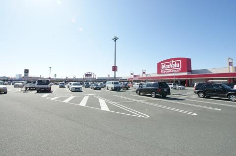 Shopping centre. 1930m until the ion Town Iwata