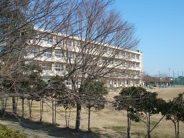 Primary school. Iwata Municipal Ryuyo to Nishi Elementary School 840m