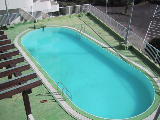 Other common areas. Pool
