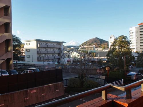 View photos from the dwelling unit. Hope Mount Fuji on the right hand than living side