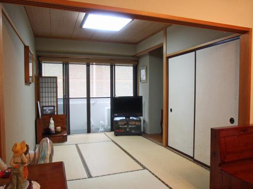 Non-living room. Plates ・ A Japanese-style closet