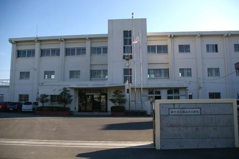 Primary school. 95m to Kakegawa Tatsunishi Yamaguchi Elementary School