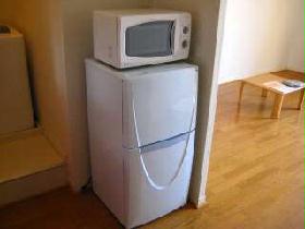 Kitchen. microwave ・ refrigerator