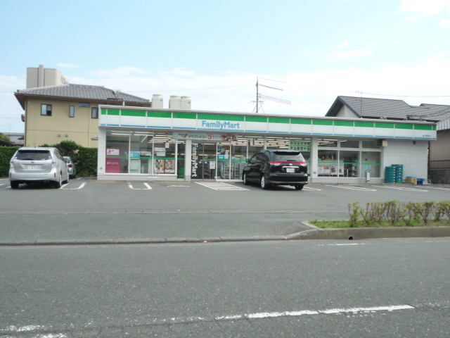 Convenience store. 211m to FamilyMart Kakegawa Station Minamiten (convenience store)