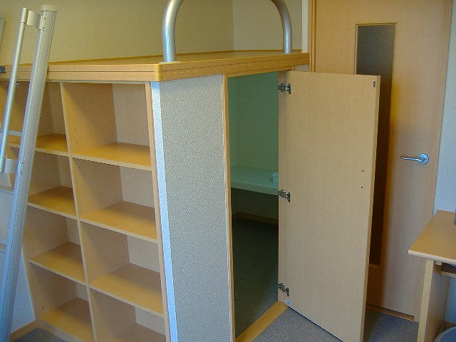 Living and room. bed ・ Walk-in closet
