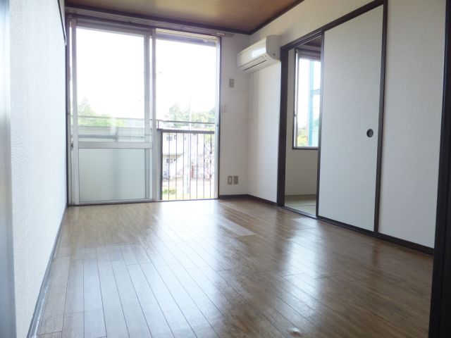 Living and room