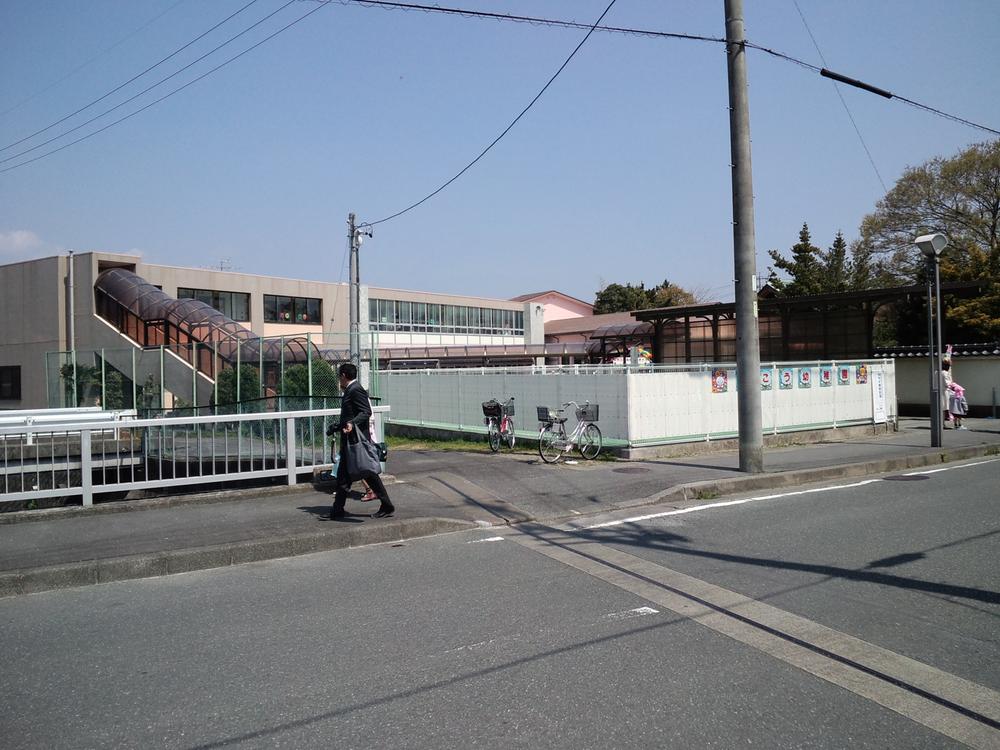 kindergarten ・ Nursery. Tomomitsu 995m to kindergarten