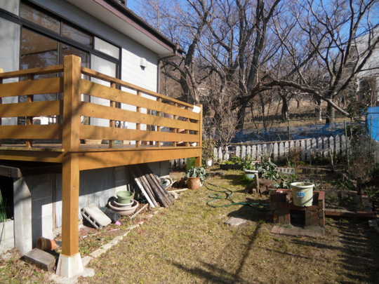 Balcony. Wood deck