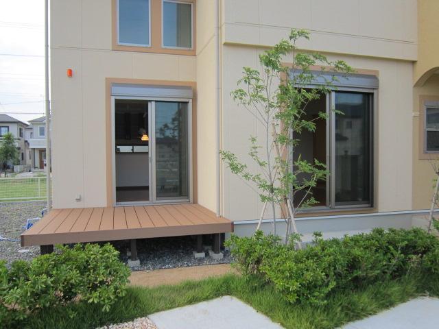 Other. 12-5 compartment Wood deck