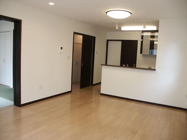 Living. Local (07 May 2011) Shooting