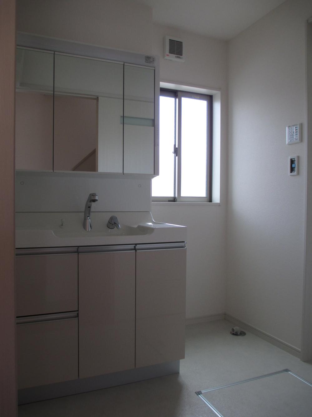 Wash basin, toilet. Indoor shooting No.4