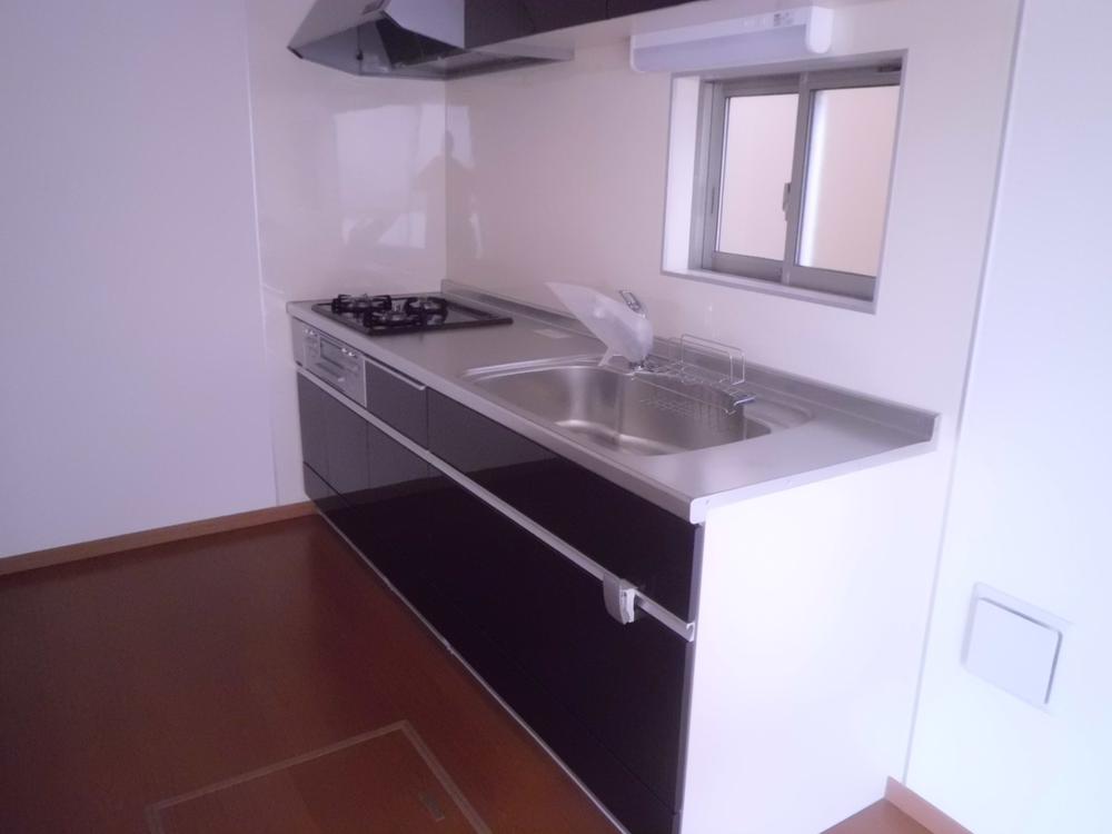 Kitchen.  ☆ System kitchen ☆ Three-necked stove ☆ 