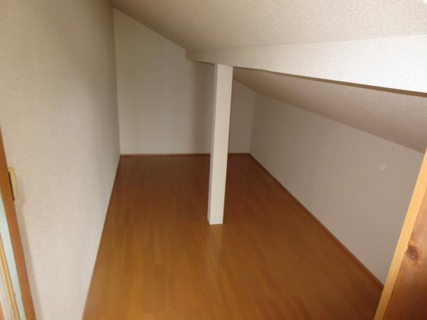 Receipt. Room Katazuki you in the attic storage.