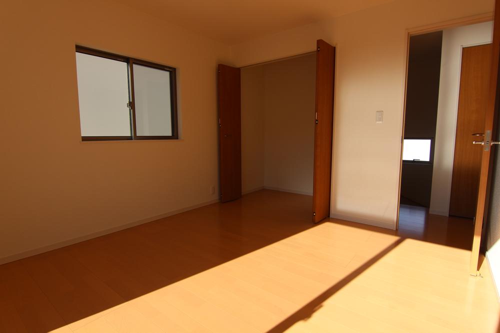 Non-living room. 6 Building Western-style