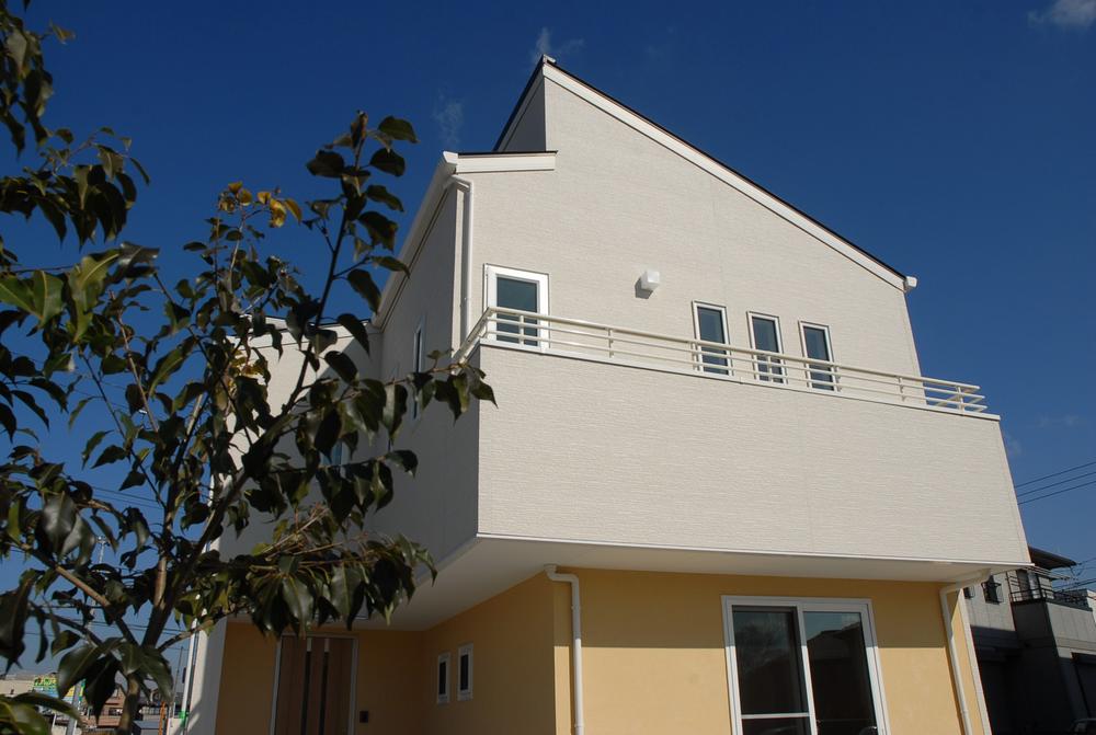 Local appearance photo