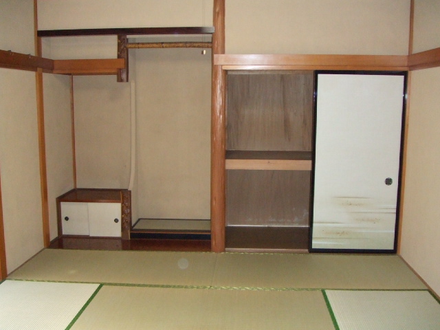Other. Japanese-style room 8 quires