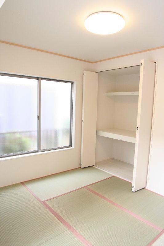 Non-living room. Japanese style room