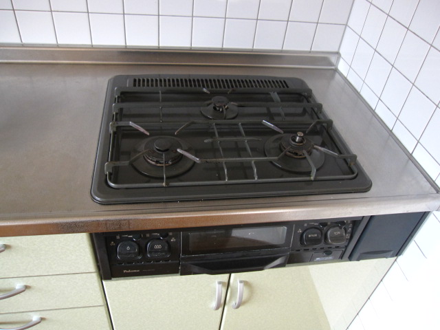 Other. 3-neck with stove grill