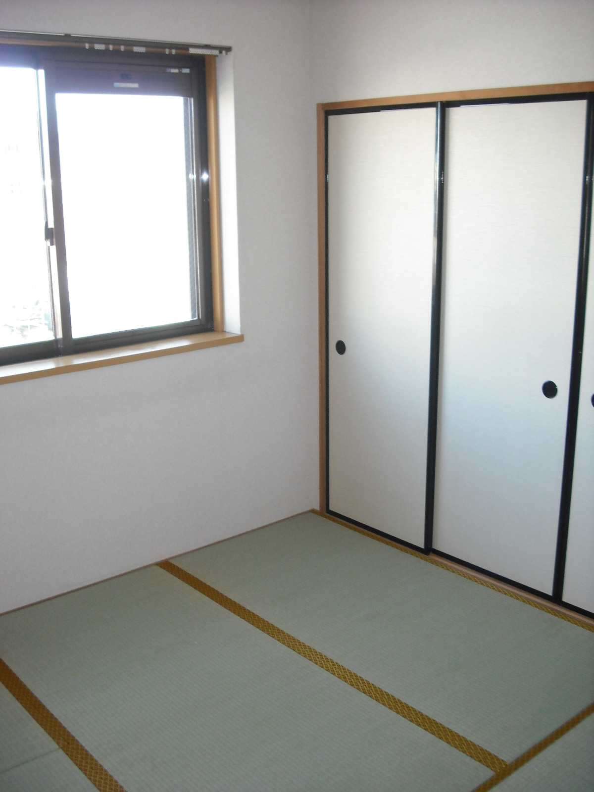 Other room space. Continuation of the Japanese-style room of LDK
