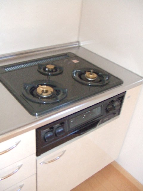 Other. Kitchen 3-burner stove