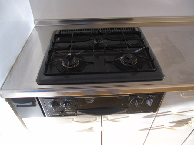 Other. 3-neck with stove grill