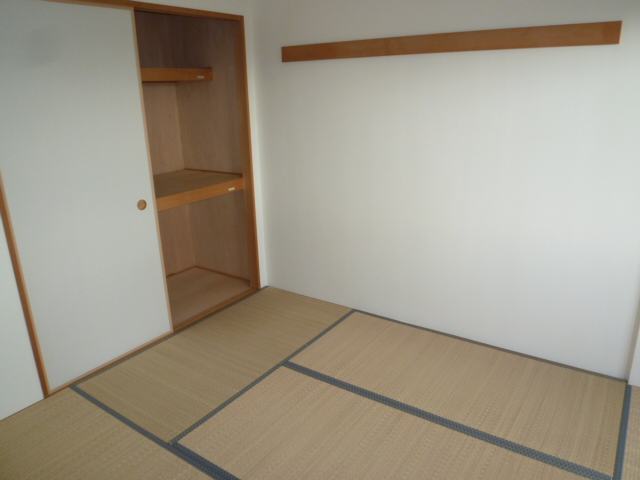 Other room space