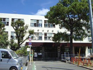 Junior high school. 367m to Numazu Municipal Ooka junior high school (junior high school)