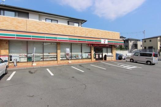 Other Environmental Photo. 1240m to Seven-Eleven