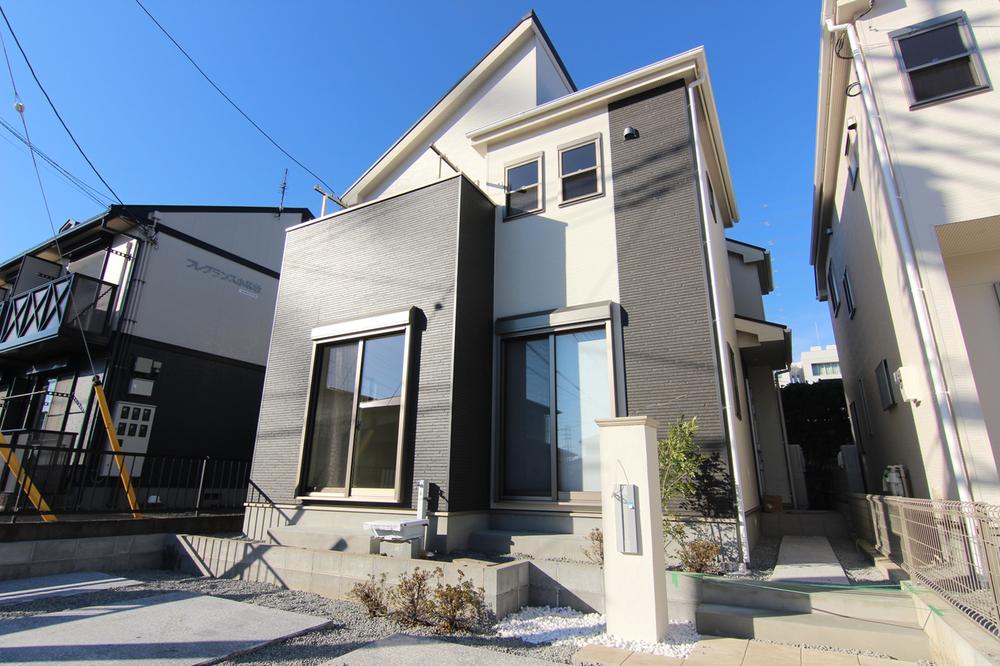 1 Building appearance