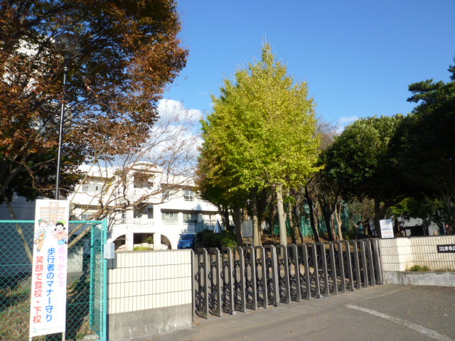 Primary school. 1027m to Numazu City Ashitaka Elementary School (elementary school)