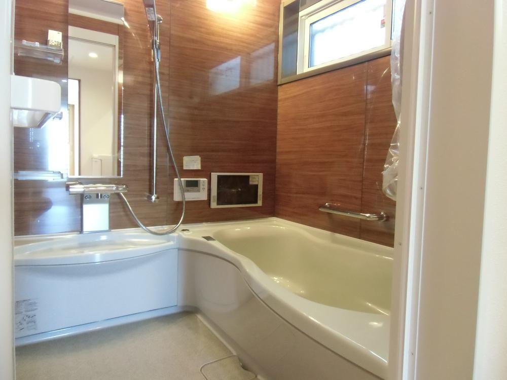 Bathroom. (December 2013) Shooting