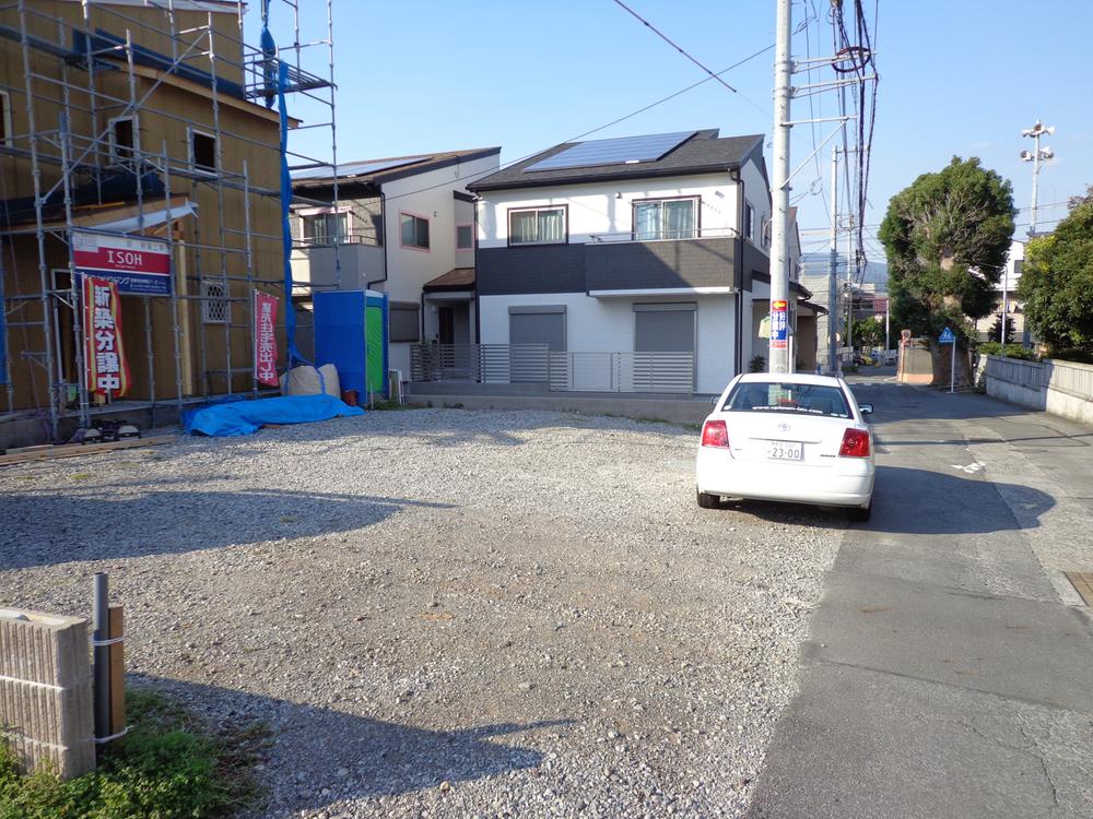 Local appearance photo. Building 2