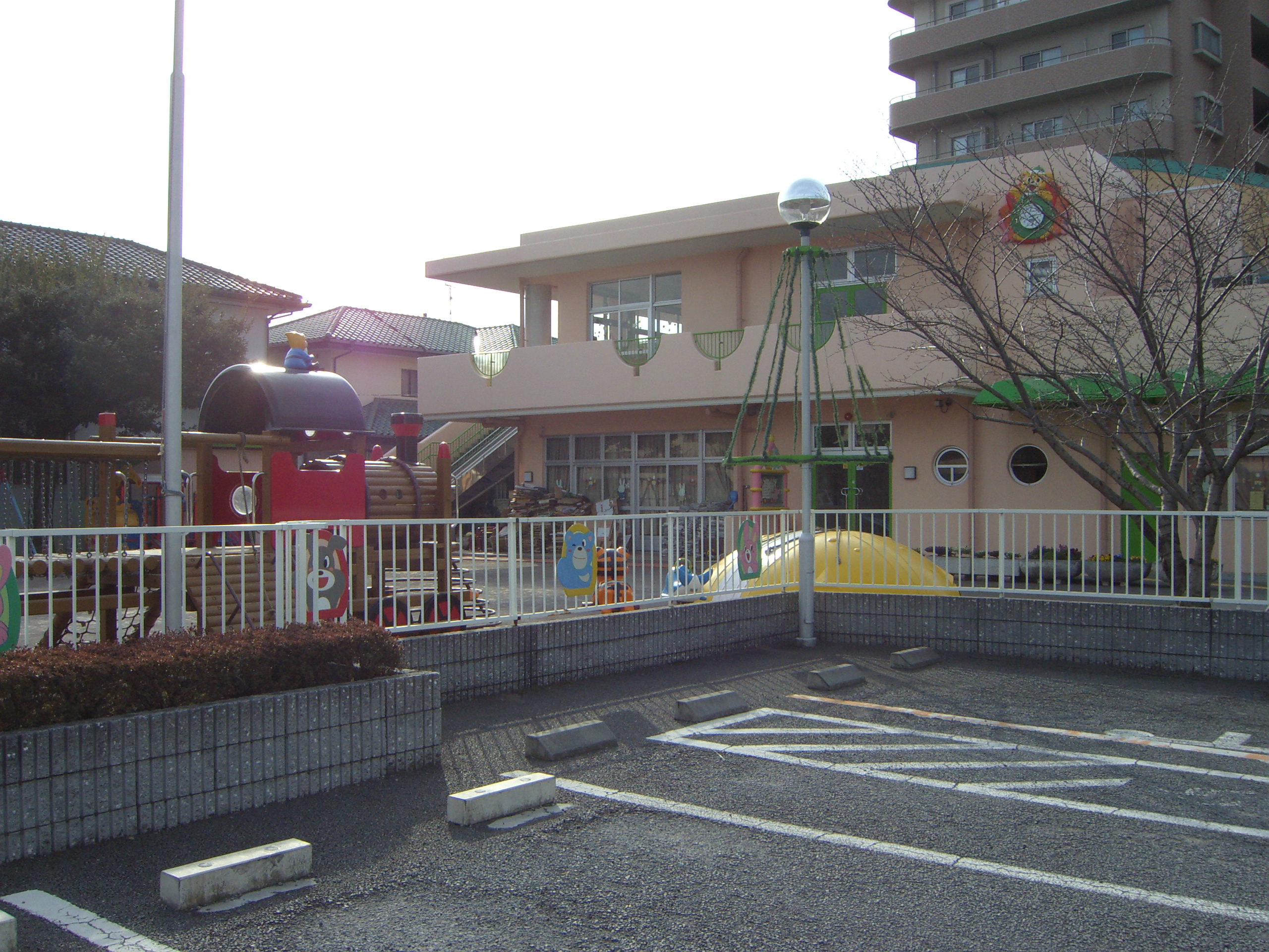 kindergarten ・ Nursery. Dakehigashi nursery school (kindergarten ・ 410m to the nursery)