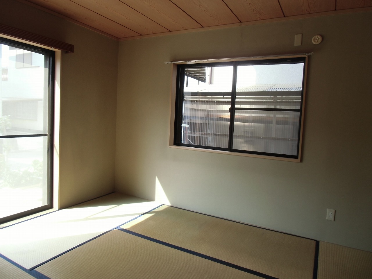 Living and room. First floor Japanese-style room 6 tatami