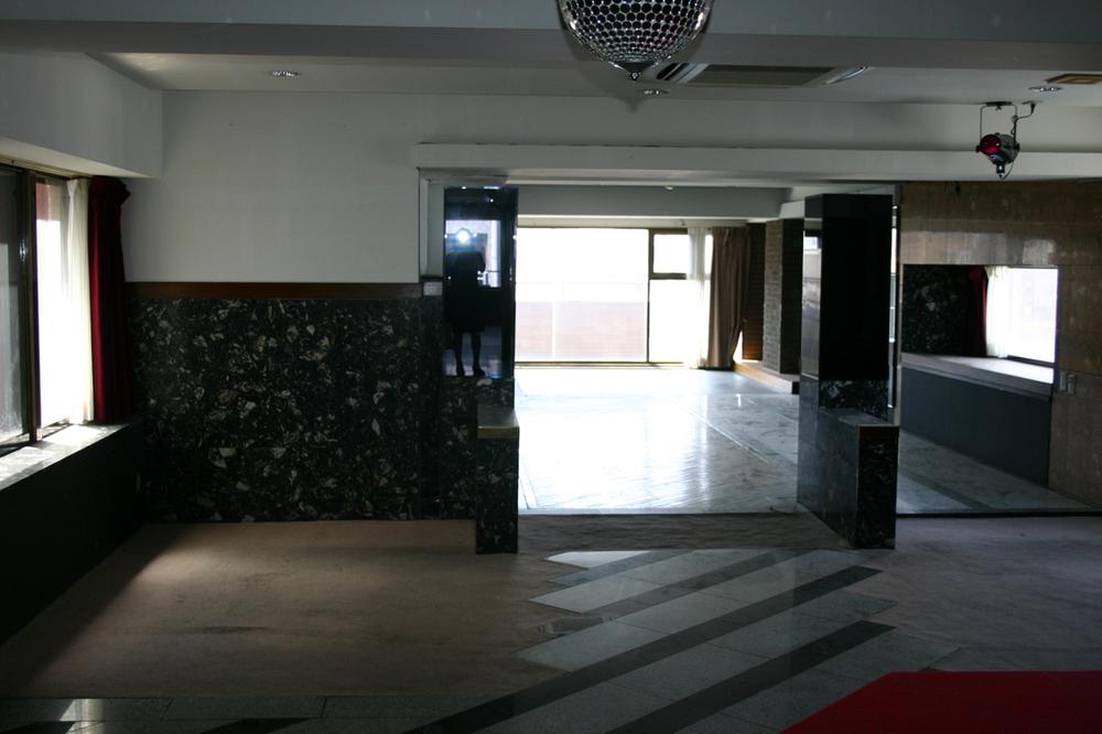 Other introspection. Room (May 2013) Shooting