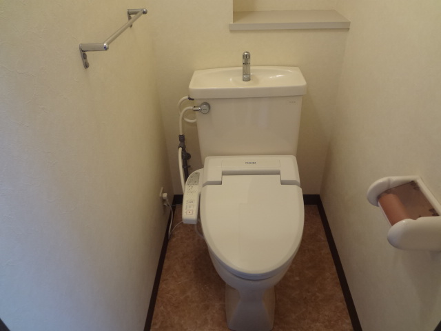 Toilet.  ☆ Bidet with toilet ☆