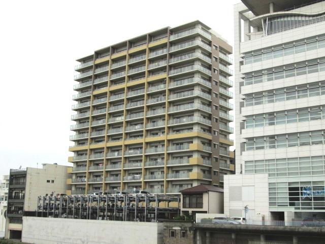 Local appearance photo. Local shooting