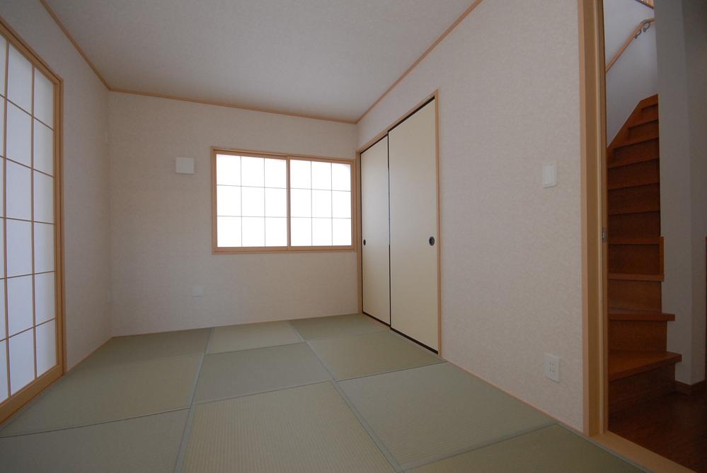 Non-living room. Past construction cases