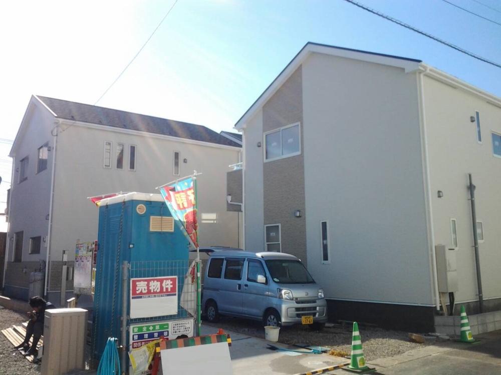 Local appearance photo. Local (11 May 2013) Shooting