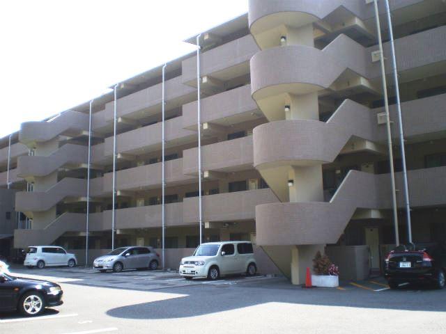 Local appearance photo. Local shooting