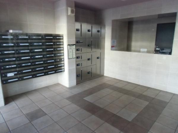 Entrance. Common areas