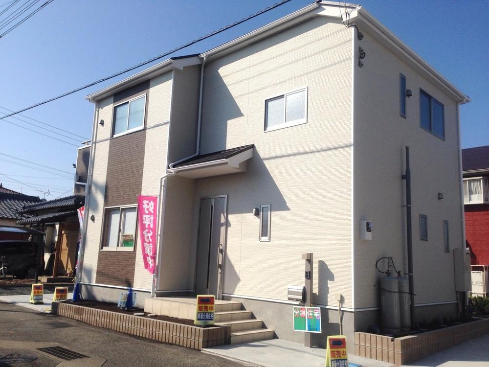 Local appearance photo