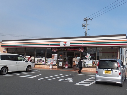 Convenience store. Seven-Eleven Shizuoka Yoshida Inter store up (convenience store) 199m