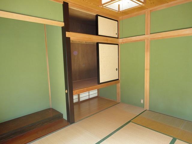 Non-living room. 1F Japanese-style room (6 quires)