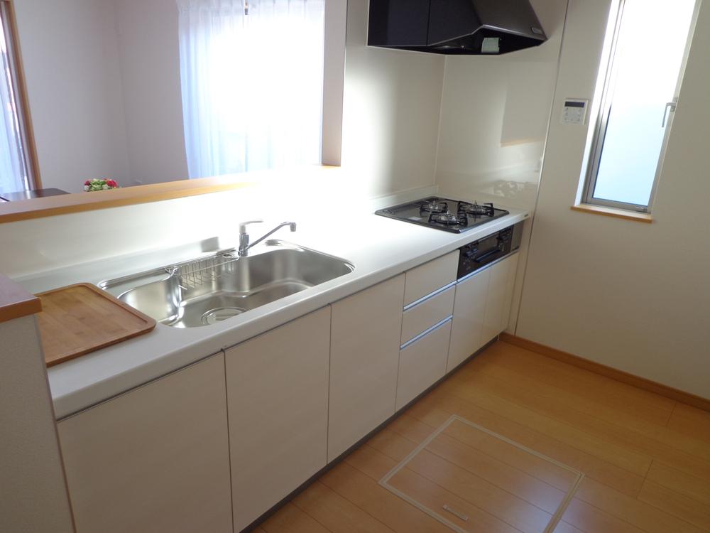 Same specifications photo (kitchen). Same specifications: wide type of system Kitchen