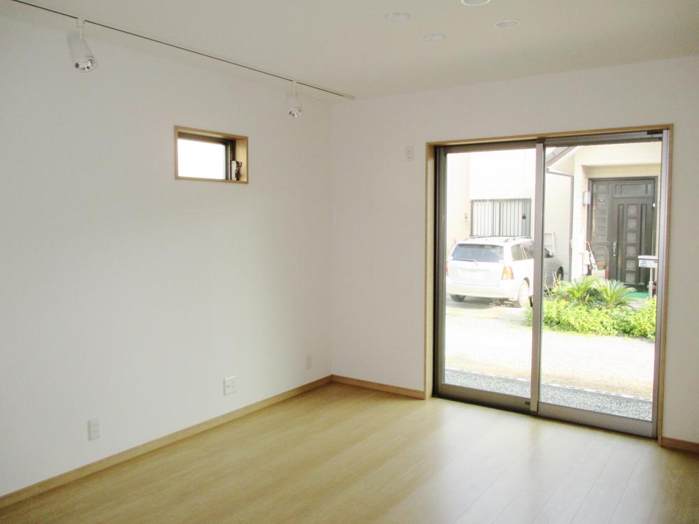 Living. Bright living room ☆