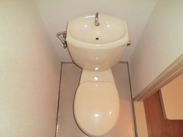 Toilet