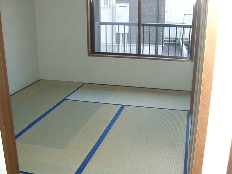 Other room space. Japanese-style room to settle, To exchange tatami mat
