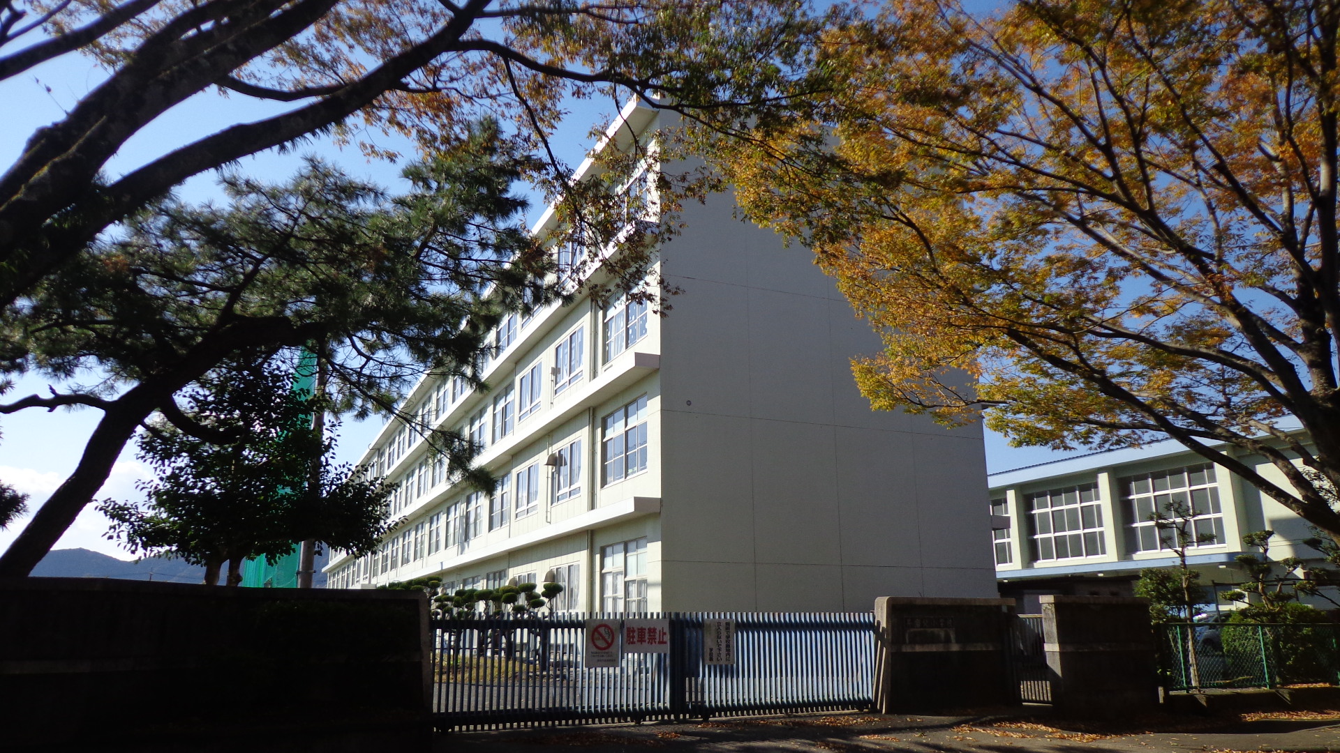 Primary school. 500m to Inomiya north elementary school (elementary school)